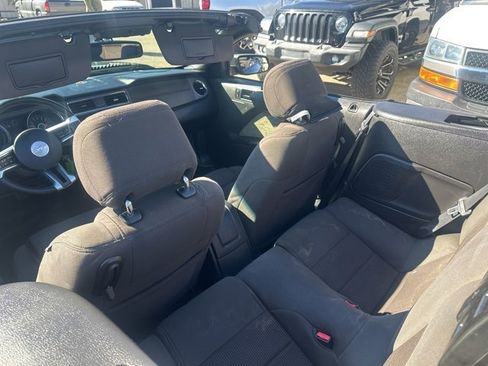 Used 2014 Ford Mustang V6 w/ Equipment Group 102A image 18