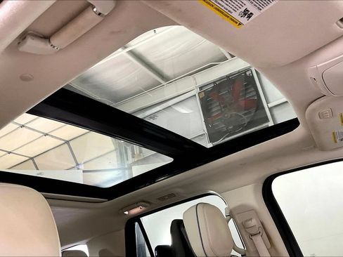 Used 2020 Lincoln Navigator Black Label AWD/4WD image 18
