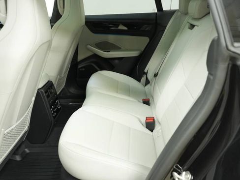 New 2026 Porsche Macan 4 Electric AWD/4WD image 27