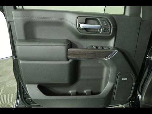 Used 2021 Chevrolet Silverado 1500 LTZ w/ LTZ Premium Package image 25