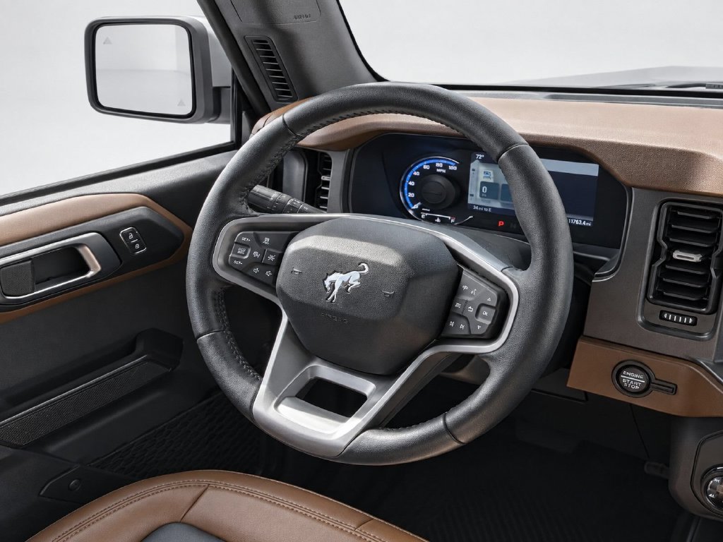Used 2024 Ford Bronco Outer Banks AWD/4WD image 33