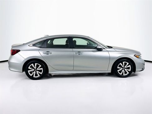Used 2026 Honda Civic LX image 6
