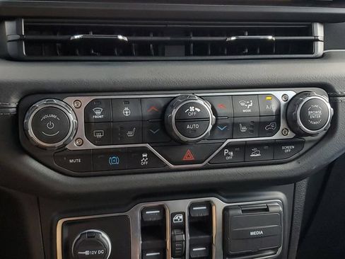 Certified 2024 Jeep Wrangler High Altitude AWD/4WD image 29