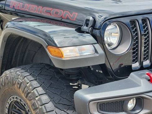 Used 2023 Jeep Gladiator Rubicon w/ Cold Weather Group AWD/4WD image 9