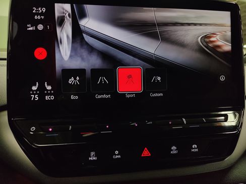 Certified 2023 Volkswagen ID.4 2WD image 18