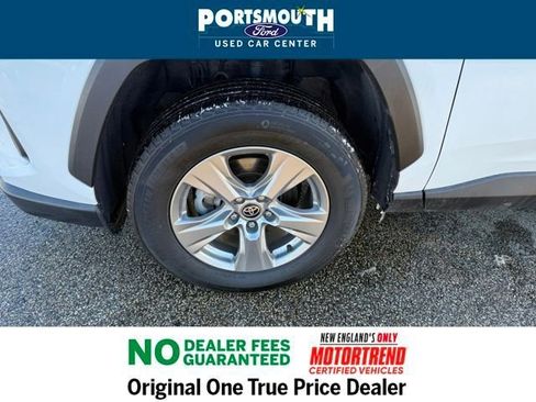 Used 2024 Toyota RAV4 XLE image 27