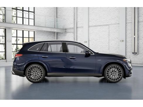 Used 2024 Mercedes-Benz GLC 43 AMG 4MATIC image 2