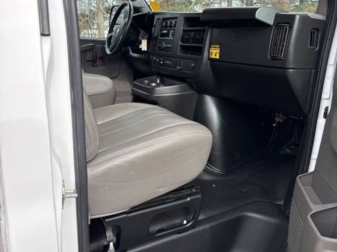 Used 2023 Chevrolet Express 3500 w/ Power Convenience Package image 14
