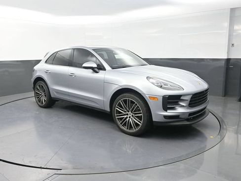Used 2019 Porsche Macan AWD/4WD image 10