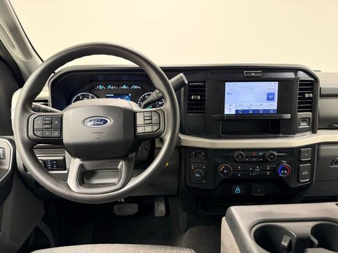 Used 2025 Ford F250 XLT AWD/4WD image 24