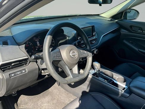 Used 2024 Nissan Altima 2.5 S FWD image 20