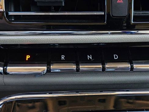 Used 2021 Lincoln Navigator Reserve w/ Luxury Package image 17