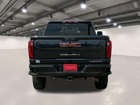 Used 2024 GMC Sierra 2500 Denali w/ Denali Reserve Package AWD/4WD image 15