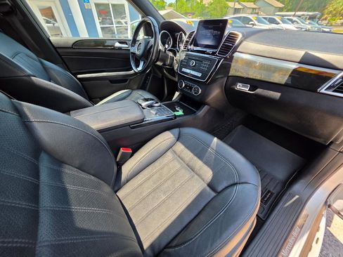 Used 2019 Mercedes-Benz GLS 450 4MATIC image 28