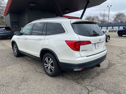 Used 2017 Honda Pilot EX-L image 2