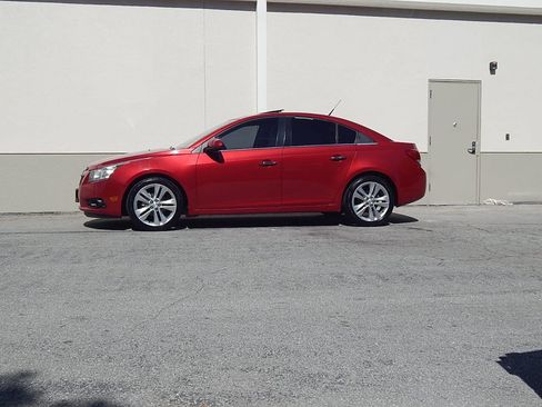 Used 2012 Chevrolet Cruze LTZ FWD image 6