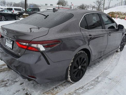 Used 2023 Toyota Camry LE image 5