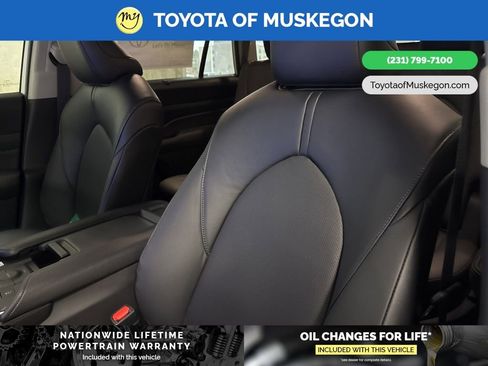 New 2026 Toyota Grand Highlander XLE image 13