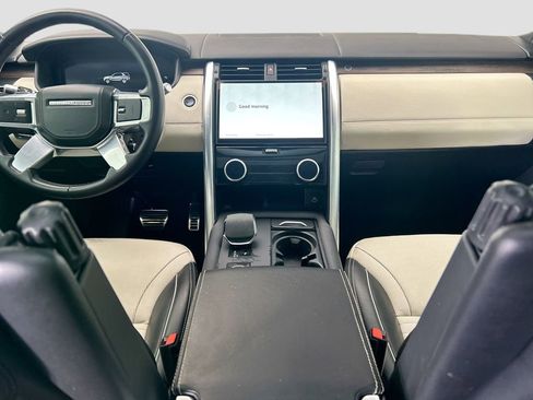 Certified 2022 Land Rover Discovery HSE R-Dynamic AWD/4WD image 13