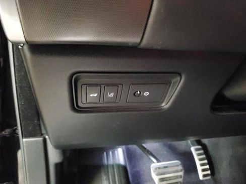 Used 2017 Land Rover Range Rover Sport Supercharged image 19