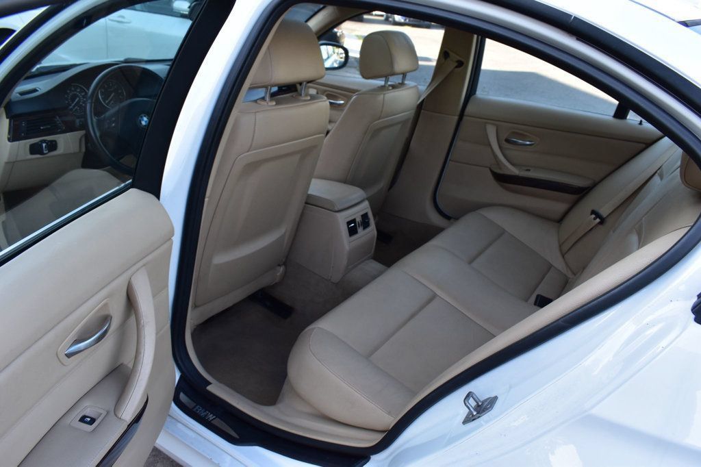 Used 2011 BMW 328i Sedan w/ Premium Pkg RWD image 22