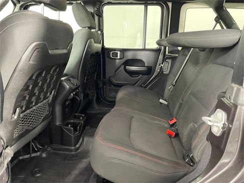 Used 2019 Jeep Wrangler Unlimited Rubicon image 18