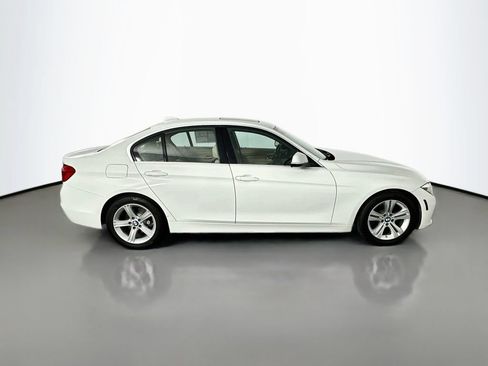 Used 2016 BMW 328i xDrive Sedan AWD/4WD image 8