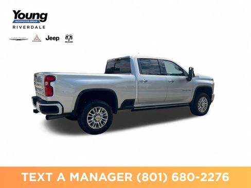 Used 2023 Chevrolet Silverado 3500 High Country w/ Z71 Off-Road Package AWD/4WD image 5