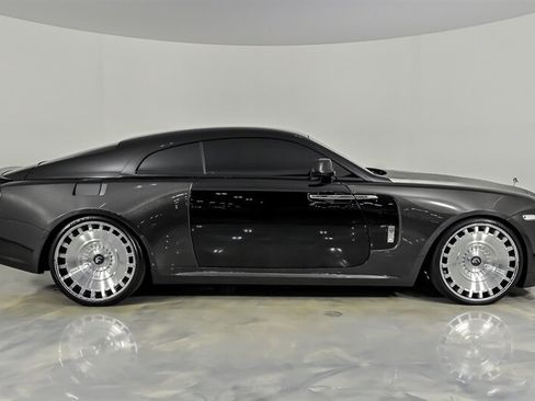Used 2016 Rolls-Royce Wraith RWD image 11
