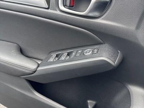 Used 2024 Honda Civic EX-L image 11