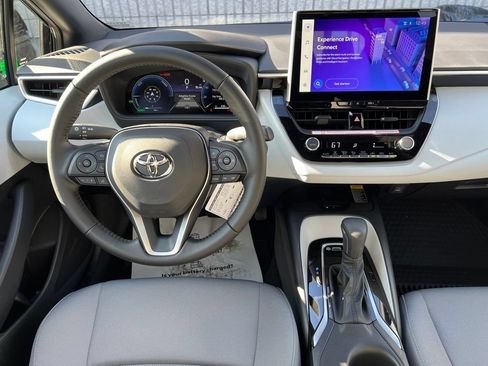 New 2026 Toyota Corolla SE FWD image 32