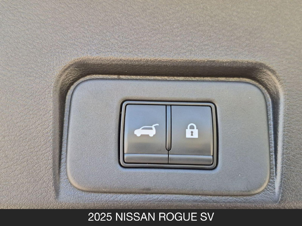 Certified 2025 Nissan Rogue SV AWD/4WD image 24
