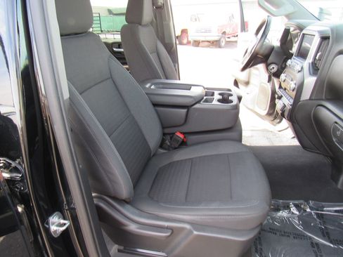 Used 2023 GMC Sierra 2500 SLE AWD/4WD image 11