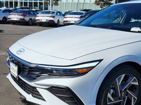 New 2025 Hyundai Elantra Sport image 8