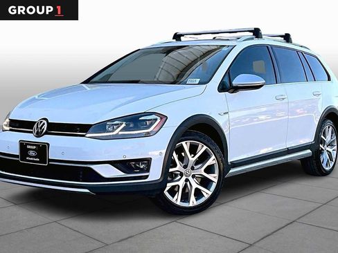Used 2018 Volkswagen Golf Alltrack SEL image 1
