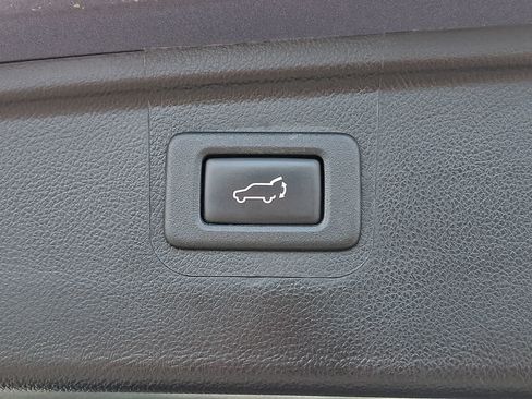 Used 2018 Subaru Outback 3.6R Limited AWD/4WD image 31