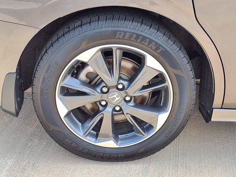 Used 2022 Honda Odyssey Elite image 27