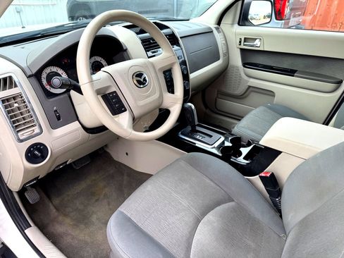 Used 2011 MAZDA Tribute i Sport image 12