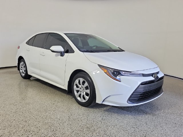 Used 2026 Toyota Corolla LE FWD image 4