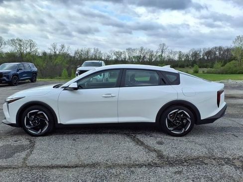 Used 2025 Kia K4 EX FWD image 29