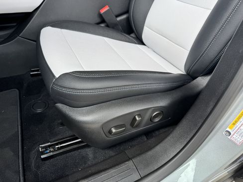 New 2026 Chevrolet Equinox EV LT image 13