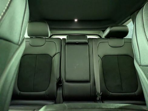 Certified 2024 Jeep Grand Cherokee Altitude image 32