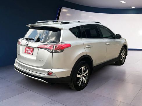 Used 2018 Toyota RAV4 XLE image 5