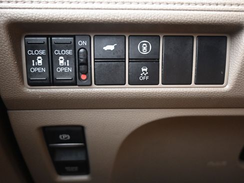 Used 2022 Honda Odyssey EX-L image 3