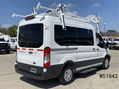 Used 2018 Ford Transit 150 XLT image 8