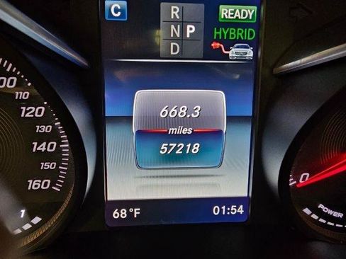 Used 2019 Mercedes-Benz GLC 350e 4MATIC image 13