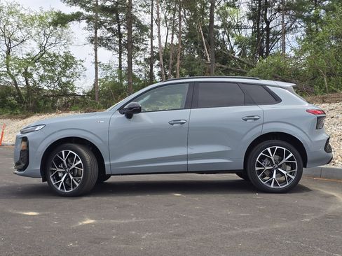 New 2026 Audi Q3 quattro 2.0T AWD/4WD image 17