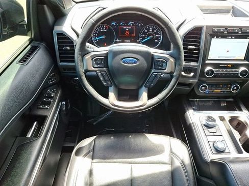 Used 2019 Ford Expedition XLT w/ Equipment Group 202A AWD/4WD image 10