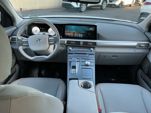 Used 2022 Hyundai Nexo Blue image 18