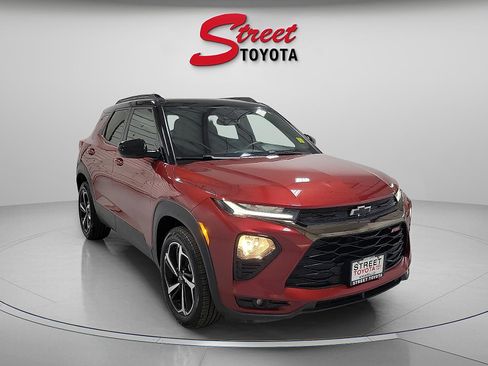Used 2022 Chevrolet TrailBlazer RS w/ Convenience Package FWD image 5